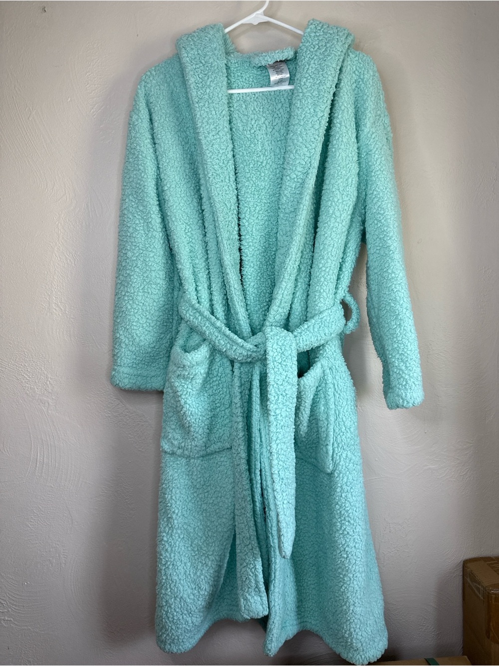 Pottery Barn Teen Aqua Sherpa Plush Robe M/L